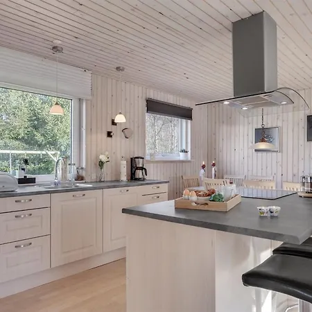 Ferienhaus Mikko - 2-2km From The Sea By Interhome