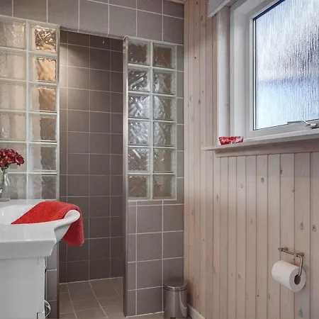 Mikko - 2-2km From The Sea By Interhome