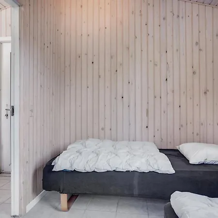 Mikko - 2-2km From The Sea By Interhome